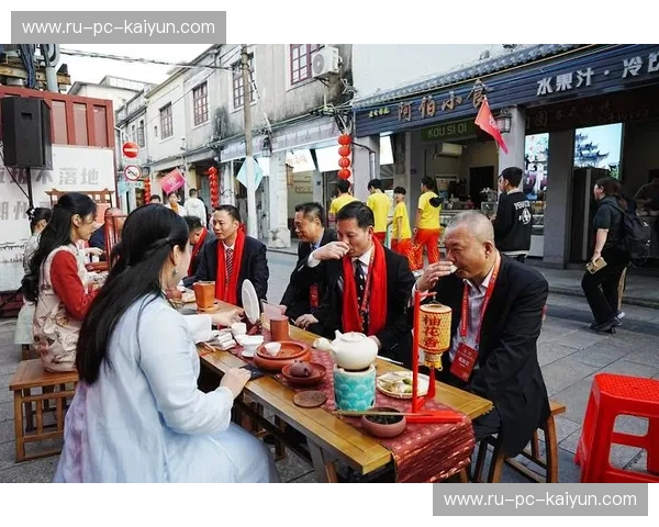 紫百合与百万富翁的绿茵博弈：广岛三箭vs河床，一场跨越重洋的战术史诗